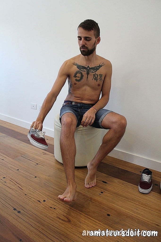 Gay model Charlie shows his skinny inked body & masturbates  